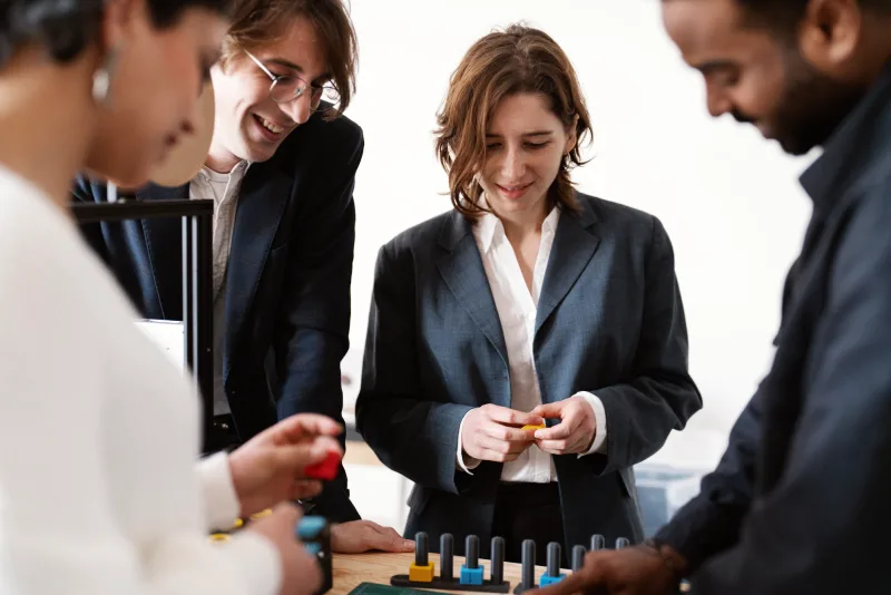 designers-team-working-3d-model